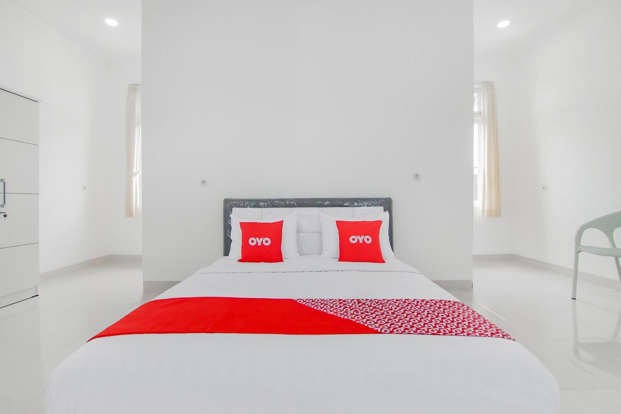 Super Oyo Capital O 90342 Kemang Garden Hotell Jakarta Exteriör bild