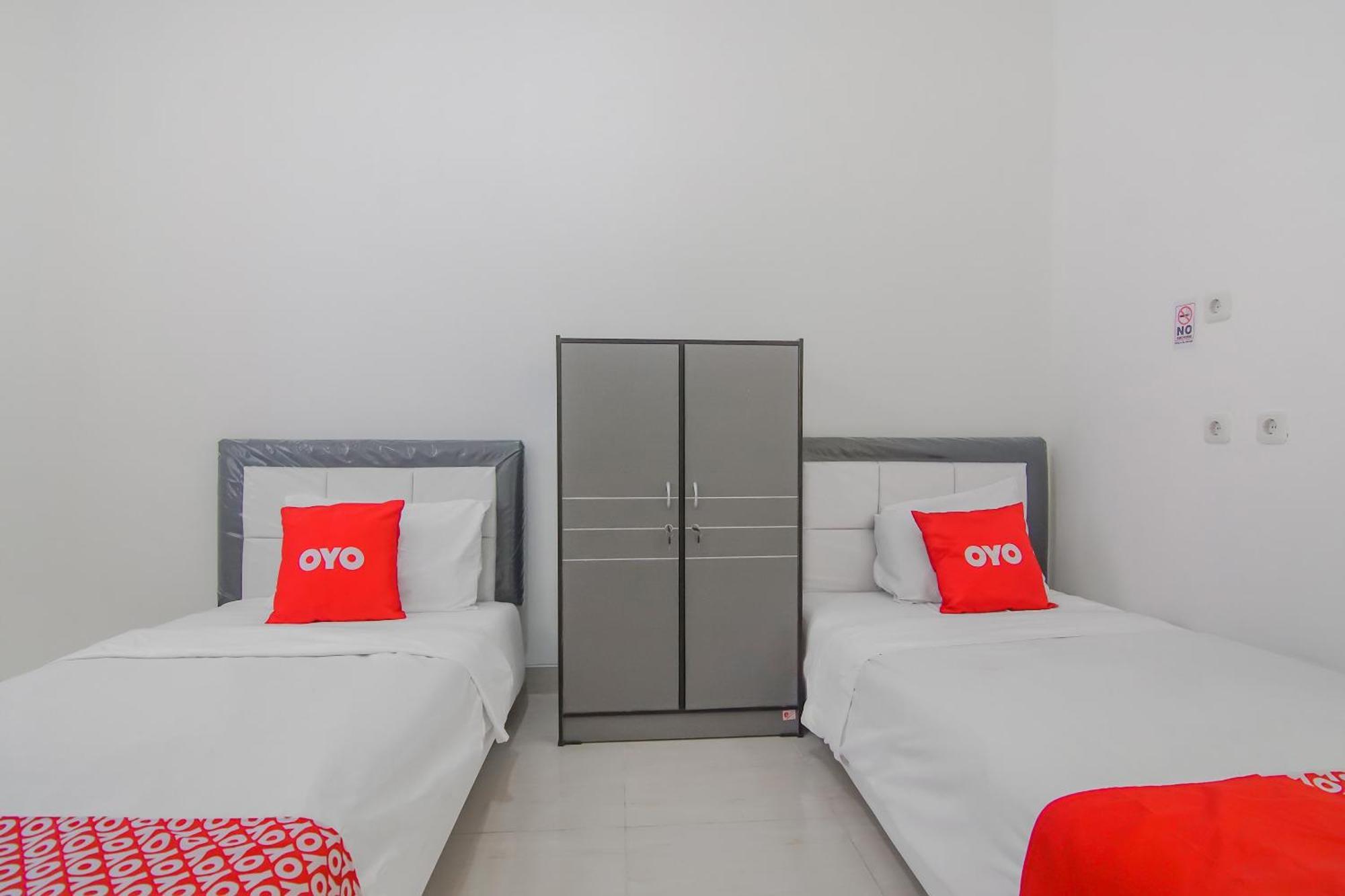 Super Oyo Capital O 90342 Kemang Garden Hotell Jakarta Exteriör bild