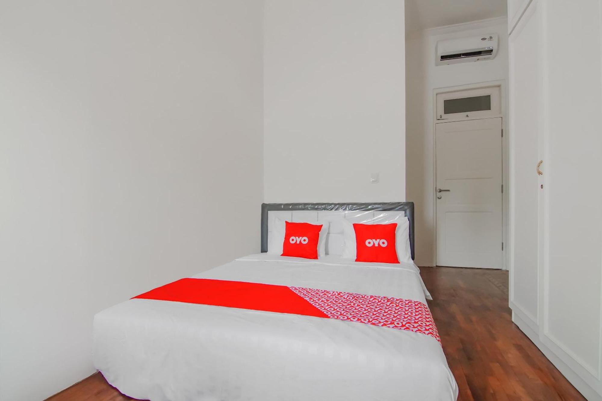 Super Oyo Capital O 90342 Kemang Garden Hotell Jakarta Exteriör bild