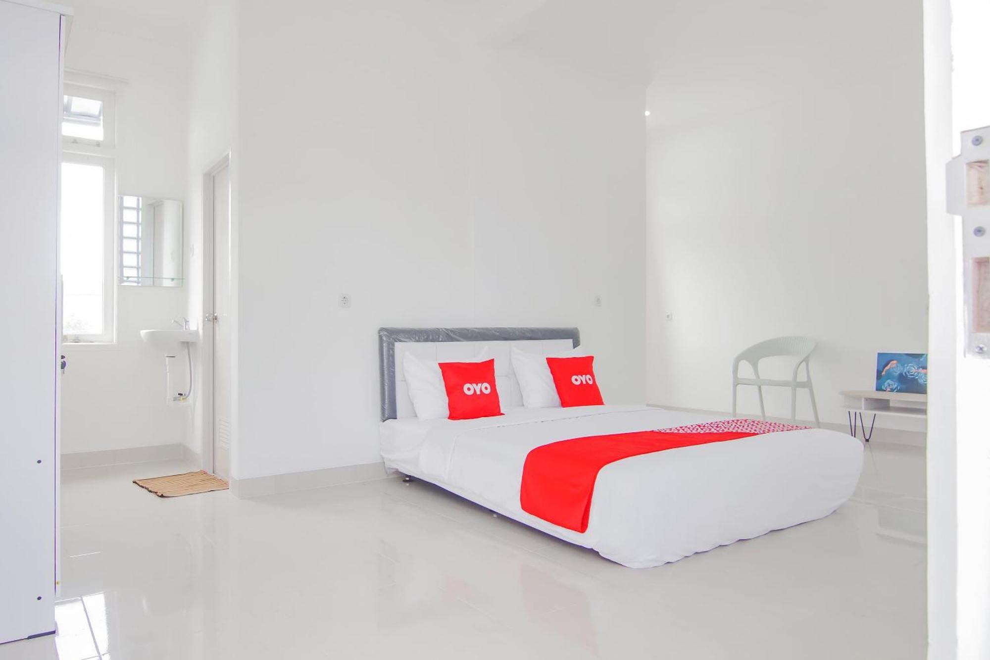 Super Oyo Capital O 90342 Kemang Garden Hotell Jakarta Exteriör bild